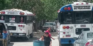 Pide Limpia a choferes de transporte que no obstruyan vías de acceso a camiones