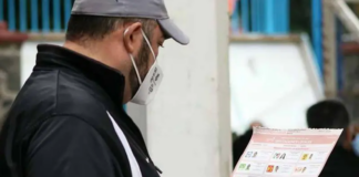 Detienen a hombre que fotocopiaba boletas electorales en Chiapas