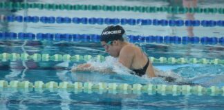 Brilla niño juarense en campeonato de natación en Mazatlán
