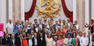 Bartra, Krauze, Aguilar Camín, Pérez Gay y 300 intelectuales piden voto por Xóchitl