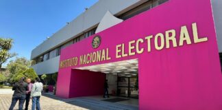 Consejeros y opositores piden no reactivar plan que desaparecería al INE