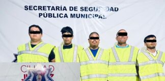 Detenidos cinco hombres por posesión de arma de fuego