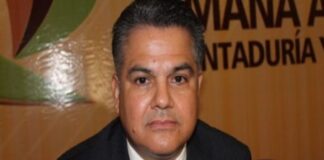 DESENTUERTOS: EX AUDITOR ESPARZA YA ES ACTIVISTA