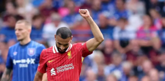 Liverpool y Arsenal arrancan con buen paso en la Premier