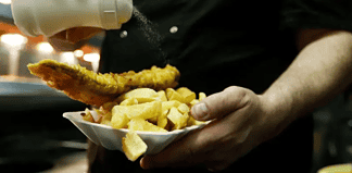 Reino Unido prohibirá anuncios de comida chatarra por esta razón