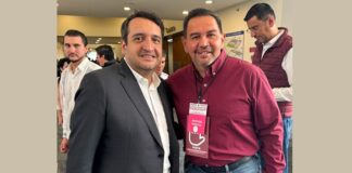 DESENTUERTOS: MIENTRAS SON PERAS O SON MANZANAS SALUDA CRUZ A ANDY