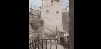 Video: Edificio está a punto de derrumbarse en Naucalpan, Edomex