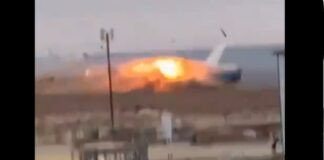 Video: Momento en que avión cae en Azerbaijan; más de 30 muertos
