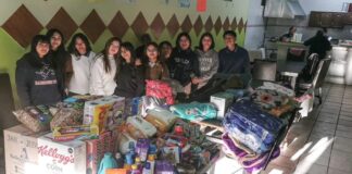 Donan estudiantes del Conalep III despensas al Comedor Comunitario “El Refugio”