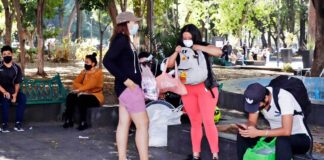 Fingen depósitos a vendedores que usan Facebook