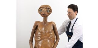 ¡Nadie lo quiso! Modelo original de ‘E.T., el extraterrestre’ se queda sin comprador en subasta
