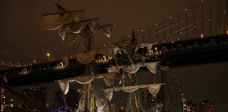 Sin claridad sobre el motivo del choque del buque mexicano en puente de Brooklyn