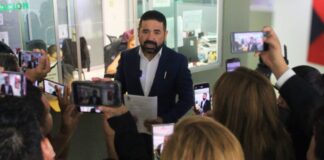 Francisco Sánchez se reúne con familias afectadas por crematorio en Ciudad Juárez