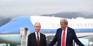 Dos horas y 45 minutos en Alaska: un espectáculo de fuerza… sin logros