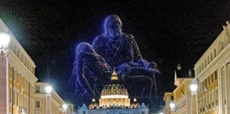 Karol G, Andrea Bocelli y John Legend iluminan con voz y drones macroconcierto del Vaticano