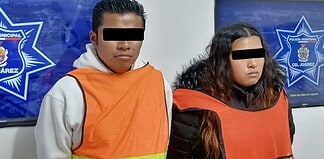 Cargaban feto en una caja y los descubrieron