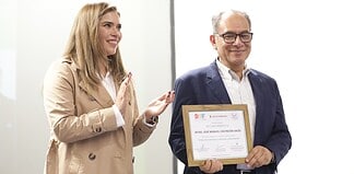 Presenta DIF conferencia sobre salud mental