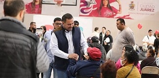 Encabeza el alcalde Pérez Cuéllar entrega de aparatos funcionales y auditivos