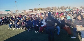 Imparte Policía Municipal en el oriente plática sobre los números comunitarios