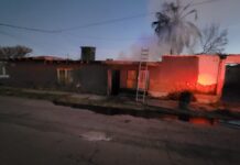 Atienden incendio en vivienda de la calle 20 de Noviembre