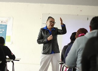 Imparten taller de prevención de violencia a 25 padres en Secundaria Federal 15