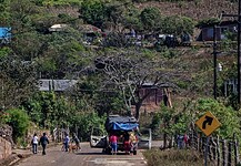 Camionetas forenses cargaban cuerpos y restos, los relacionaron con los mineros secuestrados en sinaloa