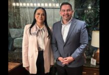 DESENTUERTOS: SIGUE ARIADNA HACIENDO GRACIOSO GUIÑO