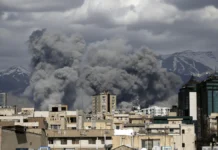 Trump amenaza con un “golpe muy duro” a Irán este sábado