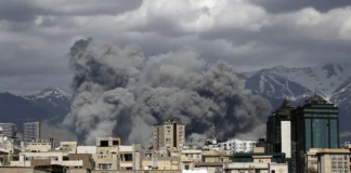 Trump amenaza con un “golpe muy duro” a Irán este sábado