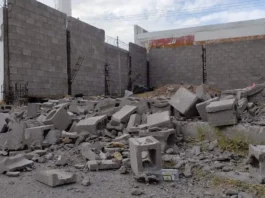 Vientos derriban barda y generan ocho servicios de emergencia en Ciudad Juárez; sin personas lesionadas