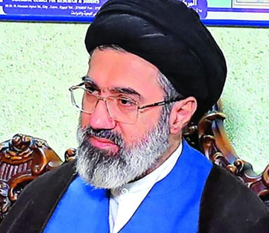 Hijo de Jamenei, nuevo líder supremo de Irán; se dicen listos para seis meses de guerra