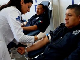 Buscan romper récord de más de 200 policías donadores de sangre