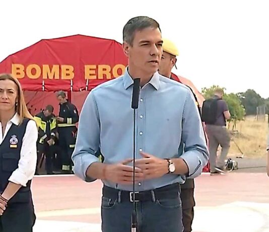 Sánchez visita zona afectada por incendios; van 270 mil evacuados en España y Francia